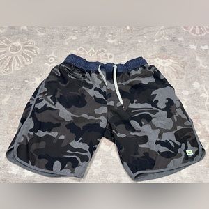 Vuori Shorts